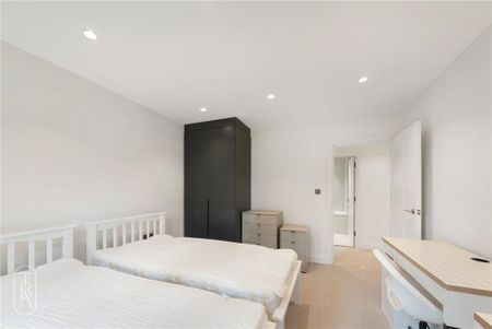 3 bedroom apartment to rent - Photo 4