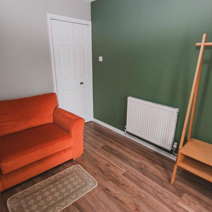 2 bedroom semi-detached bungalow to rent - Photo 1