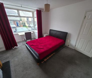 4 bedroom house to rent - Photo 3