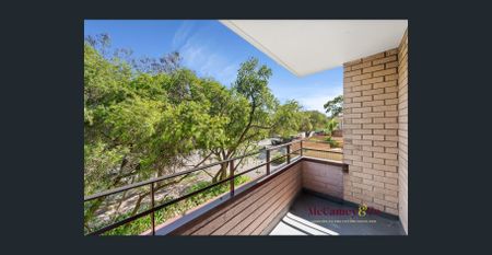 LEAFY OUTLOOK - Photo 4