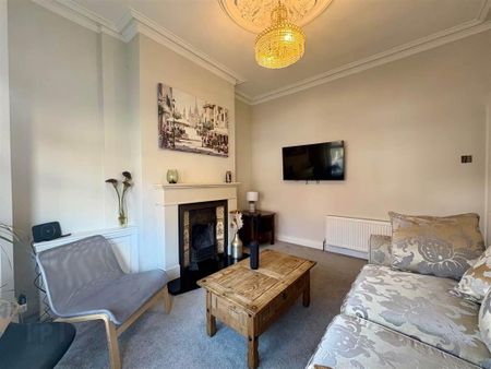 263 Ravenhill Avenue, Belfast, BT6 8LF - Photo 3