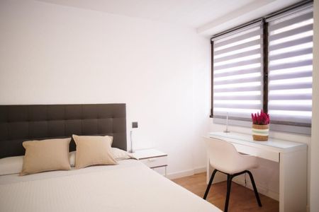 Piso de alquiler en C. de Ramón de Santillán, 15, Hispanoamérica - Bernabéu - Photo 3