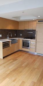 Unfurnished 1 br + den + solarium w/Parking & storage! (Vancouver) - Photo 4