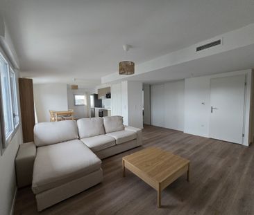 Location Appartement 4 pièces 94m² TALENCE 33400 - Photo 3