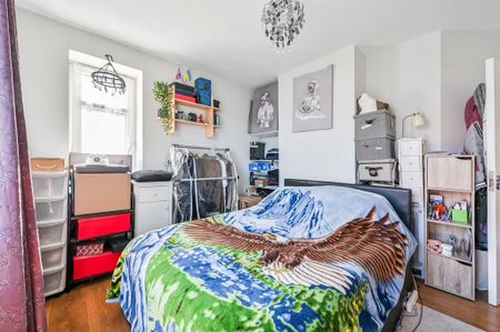 3 bedroom flat to rent - Photo 5