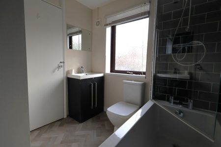 Cleveland Drive Fareham Unfurnished - Photo 3