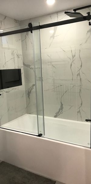 840 $ / Pers - Grand 4 1/2 Meublé - Photo 1