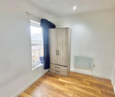 17 Wellington Road, WF13 - Photo 2