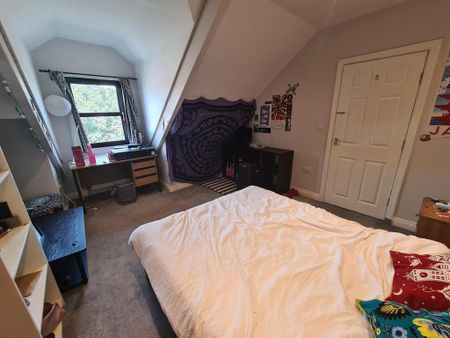 1 bedroom in a house share to rent - Photo 4