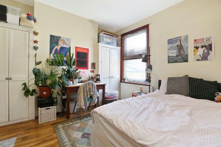 6 bedroom House To Let Total Size: 1615 SQ FT - Photo 4