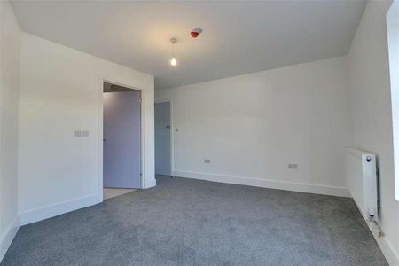 Stride Avenue, Baffins, Portsmouth, PO3 - Photo 5