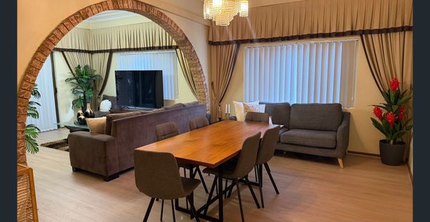 Renovated Common home - All Bills Included - Photo 1