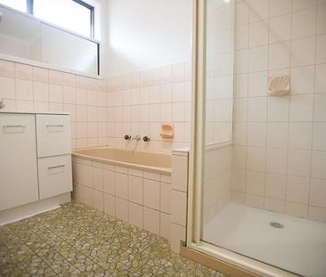 2/336 Gaffney Street, Pascoe Vale VIC 3044 - Photo 6
