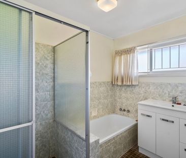 Move-In Ready Family Home Close to Schools and Parks! - Photo 1