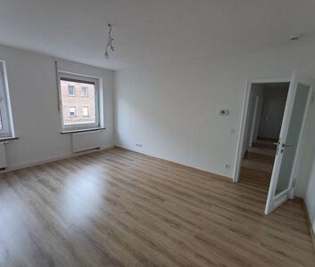 zentrale großzügige 2,5 Zimmer Wohnung - Photo 4