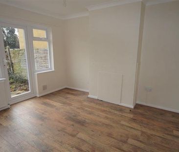 3 bedroom house to rent - Photo 2