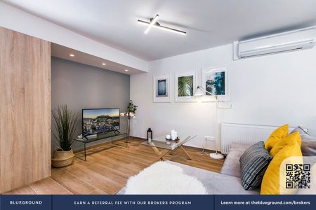 Ενοικίαση κατοικίας, 60 τ.μ., Γλυφάδα, 1.350 € - Photo 3