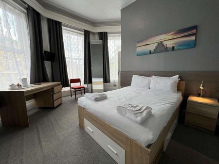 Beacon Road, Bournemouth - Photo 4