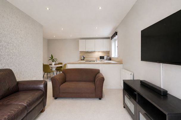2 Bedroom Flat To Rent, 2 Bedroom  Flat To Rent - Photo 1