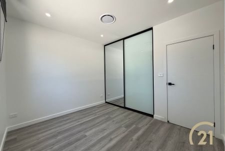 Brand New 5 Bedroom Duplex in Busby&excl; - Photo 4