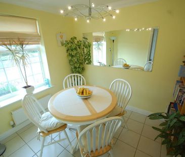 4 bedroom detached house to rent - Photo 2