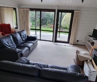 Beautiful furnished home in Springfield - Photo 5