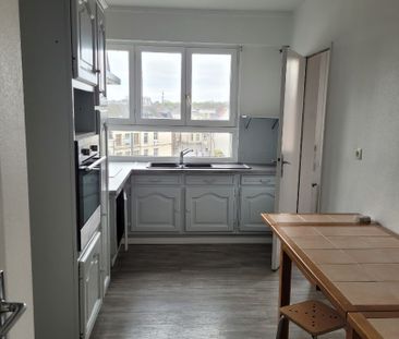 Location Appartement 4 pièces 113m² VALENCIENNES 59300 - Photo 4