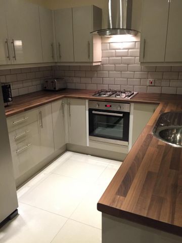 6 bedroom house of multiple occupation to rent - Photo 5