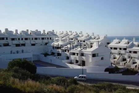 Alquiler de chalet adosado en Urbanizacion Araijanal s/n - Photo 3