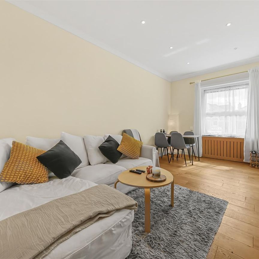 Lancaster Drive, Belsize Park, London - Photo 1