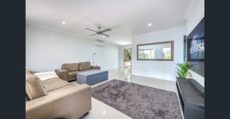 Renovated Family Home with Comfort & Style – 4 Sarina Place, Helensvale - Photo 3