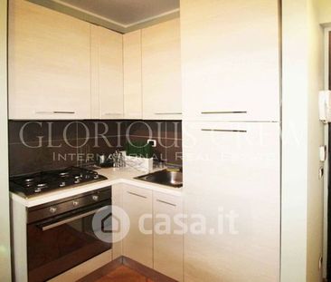 Bilocale in Affitto in Via Ercole Oldofredi 7 a Milano - Photo 3