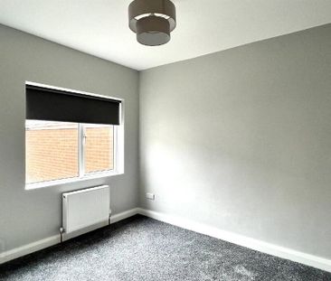 15 Moorfield Street, Belfast, BT5 5BY - Photo 5