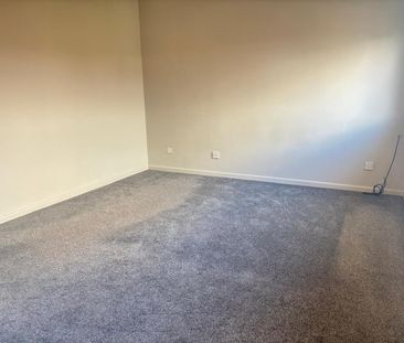 2 bedroom semi-detached house to rent - Photo 3
