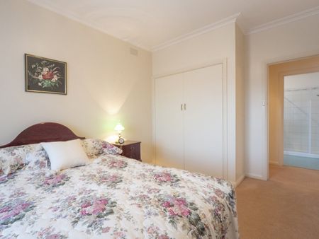 Well Presented 3 Bedroom Home - Photo 4
