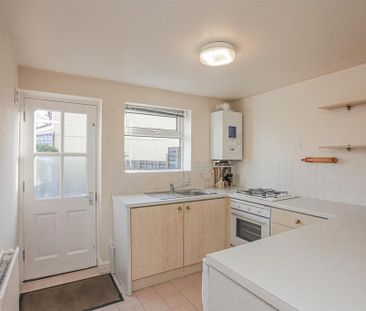 2 bedroom terraced house to rent - Photo 6