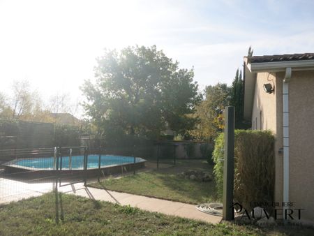 MAISON T4 DE PLAIN PIED DE 128M2 AVEC GARAGE , JARDIN ET PISCINE. - Photo 5