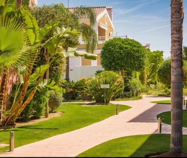 Apartamento planta baja en alquiler en Estepona - Photo 1