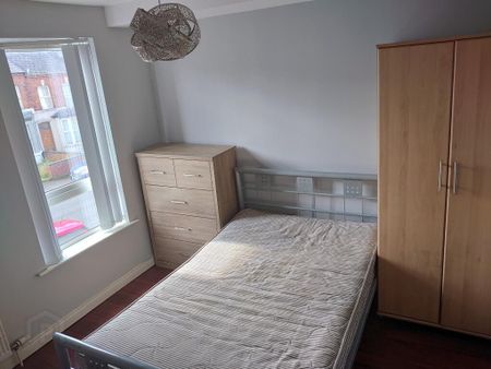 71 Tates Avenue, Belfast, BT9 7BZ - Photo 5