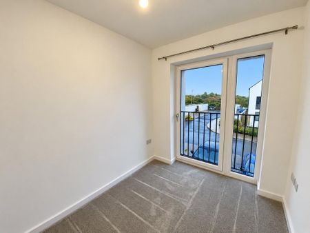 4 bedroom detached house to rent - Photo 4