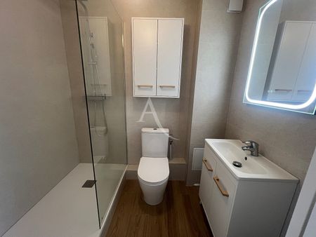 Location Appartement 2 pièces 46m² - Photo 4