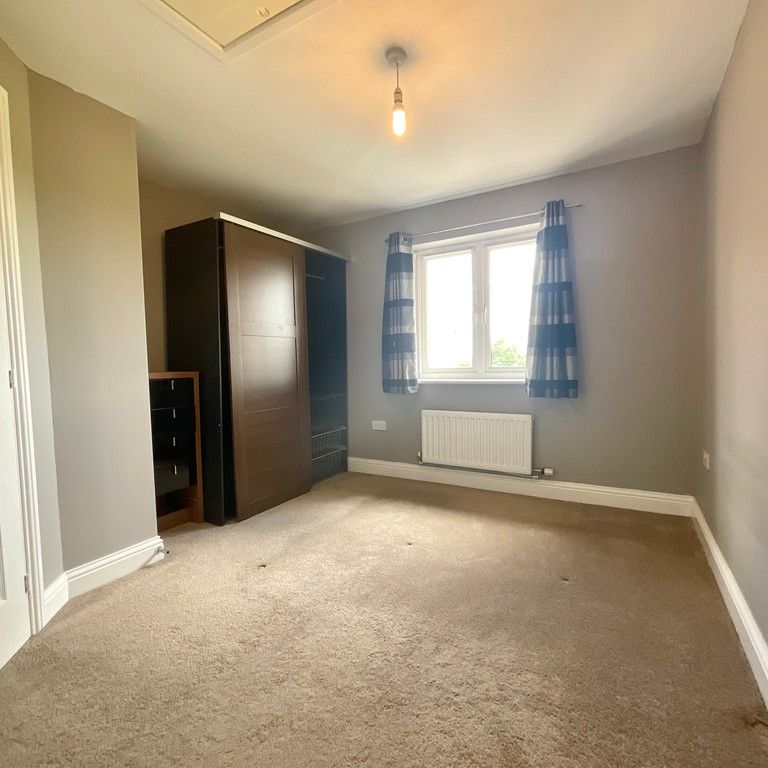 1 bedroom Apartment to let - Photo 1