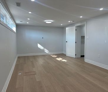 For Lease - 39 Elinor Avenue Unit# Bsmt, Toronto, Ontario - Photo 3