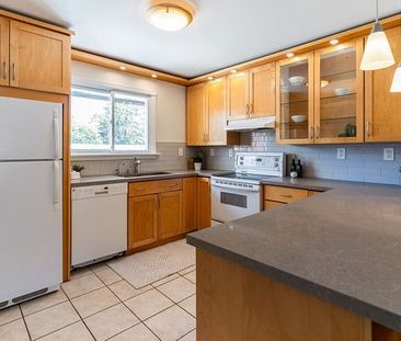 For Lease - 2056 Marine Drive Unit# 7, Oakville, Ontario - Photo 5