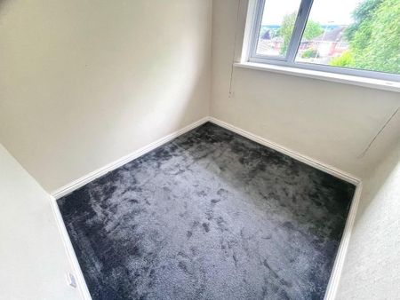 2 bedroom maisonette to rent - Photo 2