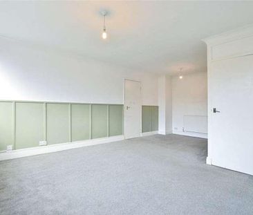 Park Place, Hillview Road, Woking, Surrey, GU22 - Photo 2
