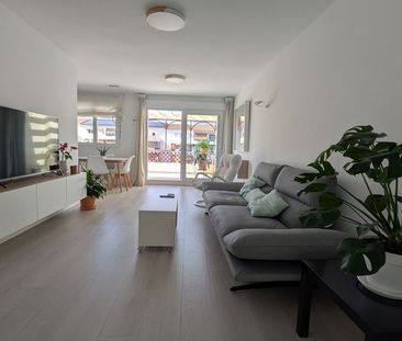 Alquiler de ático en Calle Almogía, 14 - Photo 2