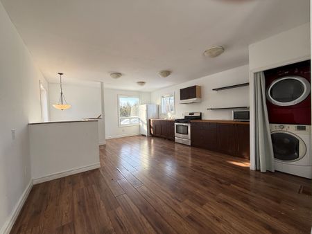 For Lease - 27182A Civic Centre Road Unit# Upper, Georgina, Ontario - Photo 4