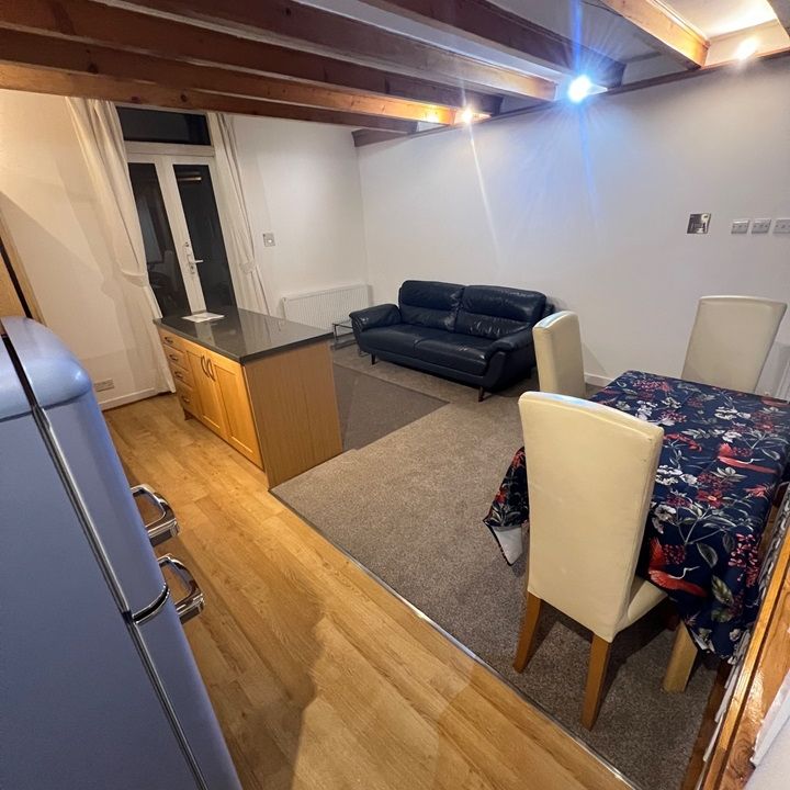 2 Bed Maisonette, Wrottesley Rd, NW10 - Photo 1