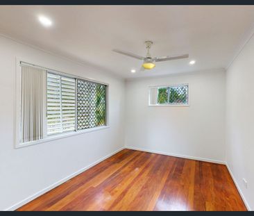 Spacious Family Home in Petrie Awaits! - Photo 4